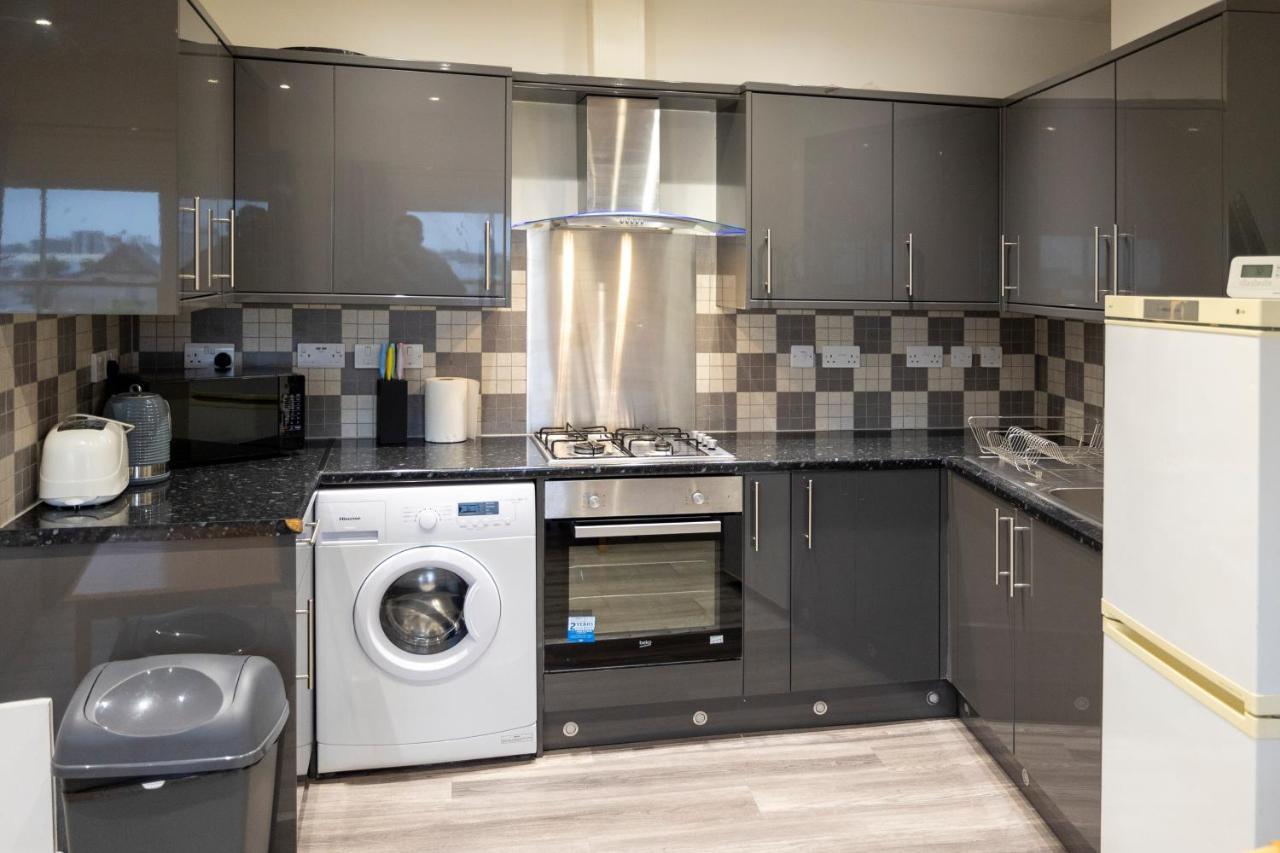 Entire New Flat With View To River Yare, H7 Apartment เกรทยาร์มัธ ภายนอก รูปภาพ