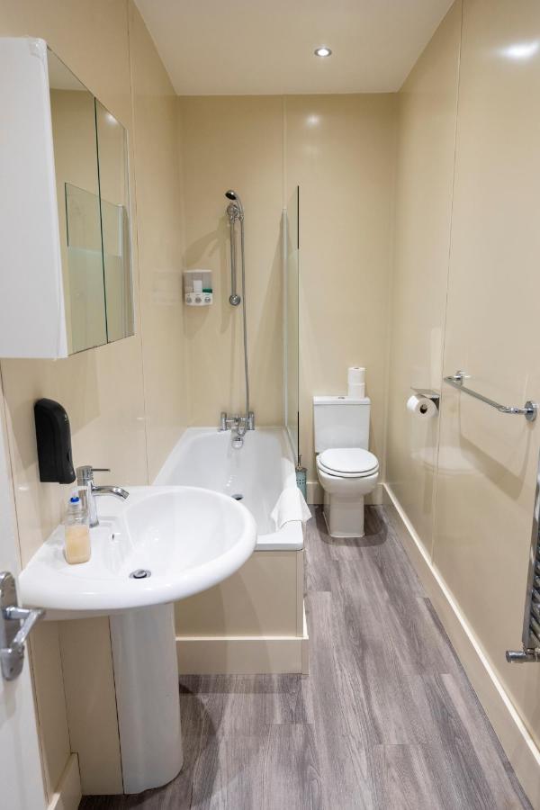 Entire New Flat With View To River Yare, H7 Apartment เกรทยาร์มัธ ภายนอก รูปภาพ